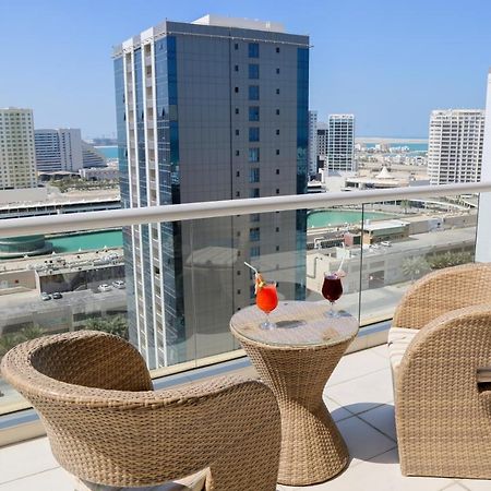 Gulf Suites Hotel Amwaj Manama Exteriör bild