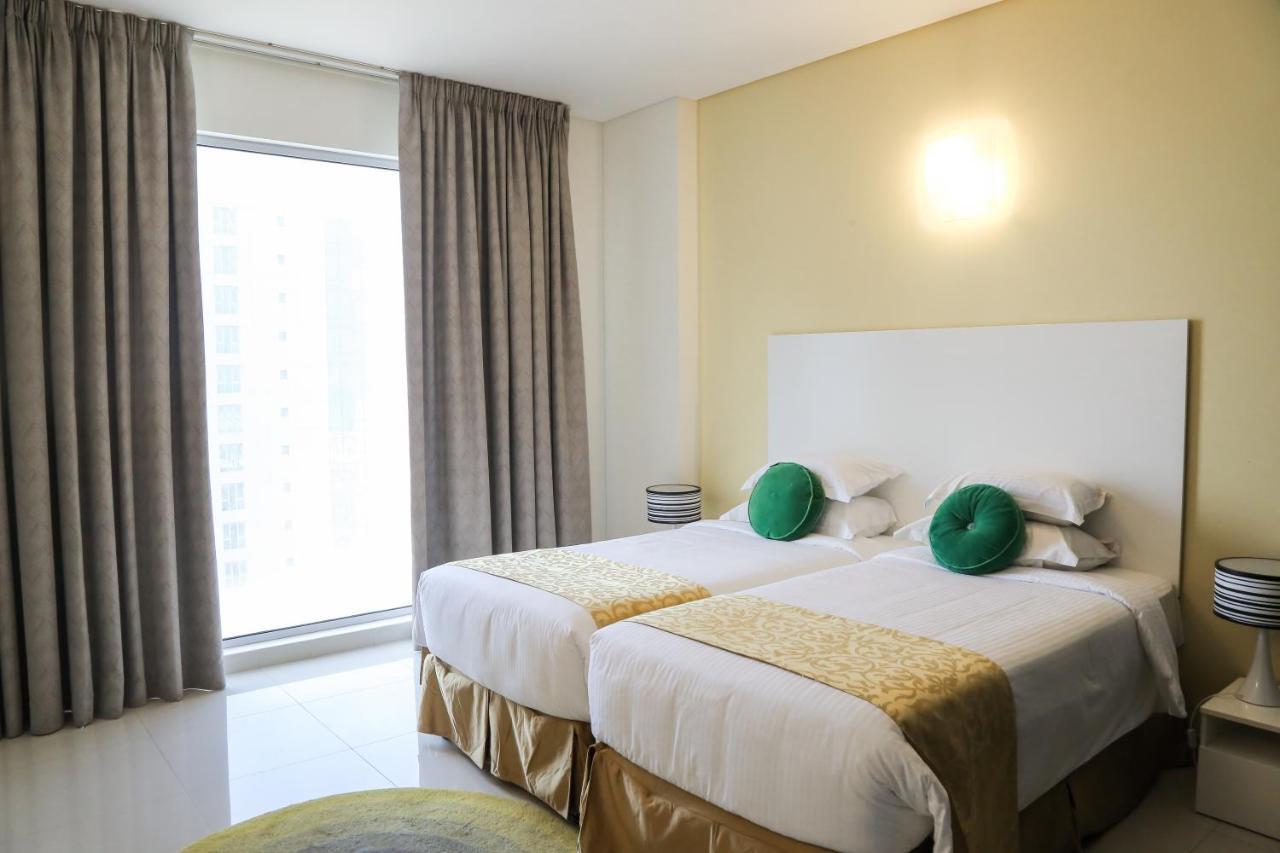 Gulf Suites Hotel Amwaj Manama Exteriör bild