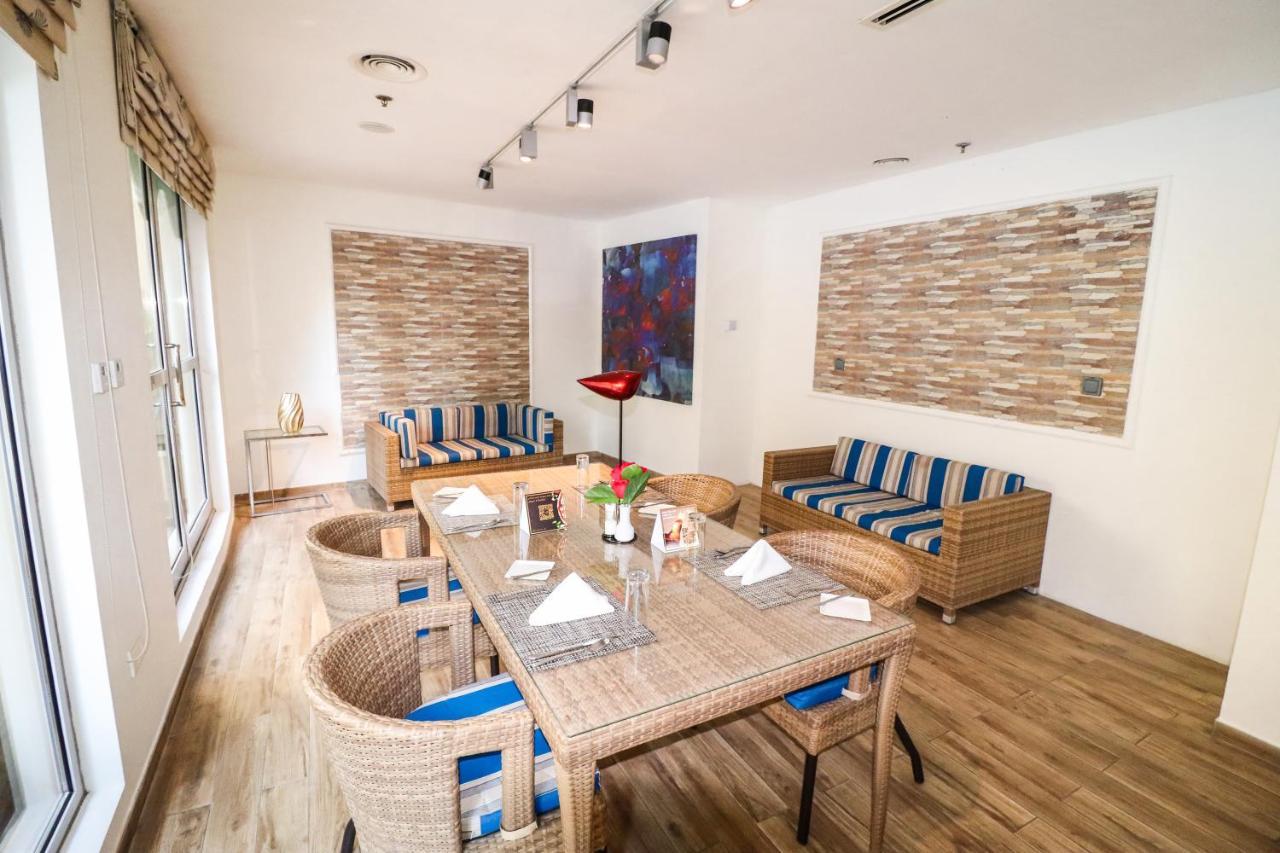 Gulf Suites Hotel Amwaj Manama Exteriör bild