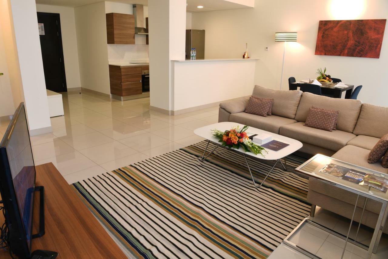 Gulf Suites Hotel Amwaj Manama Exteriör bild