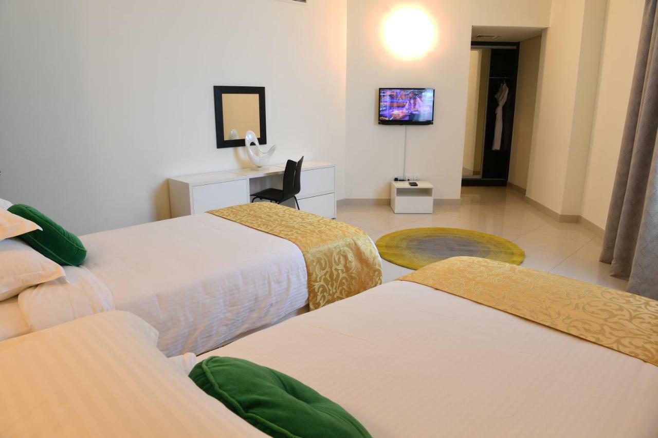 Gulf Suites Hotel Amwaj Manama Exteriör bild
