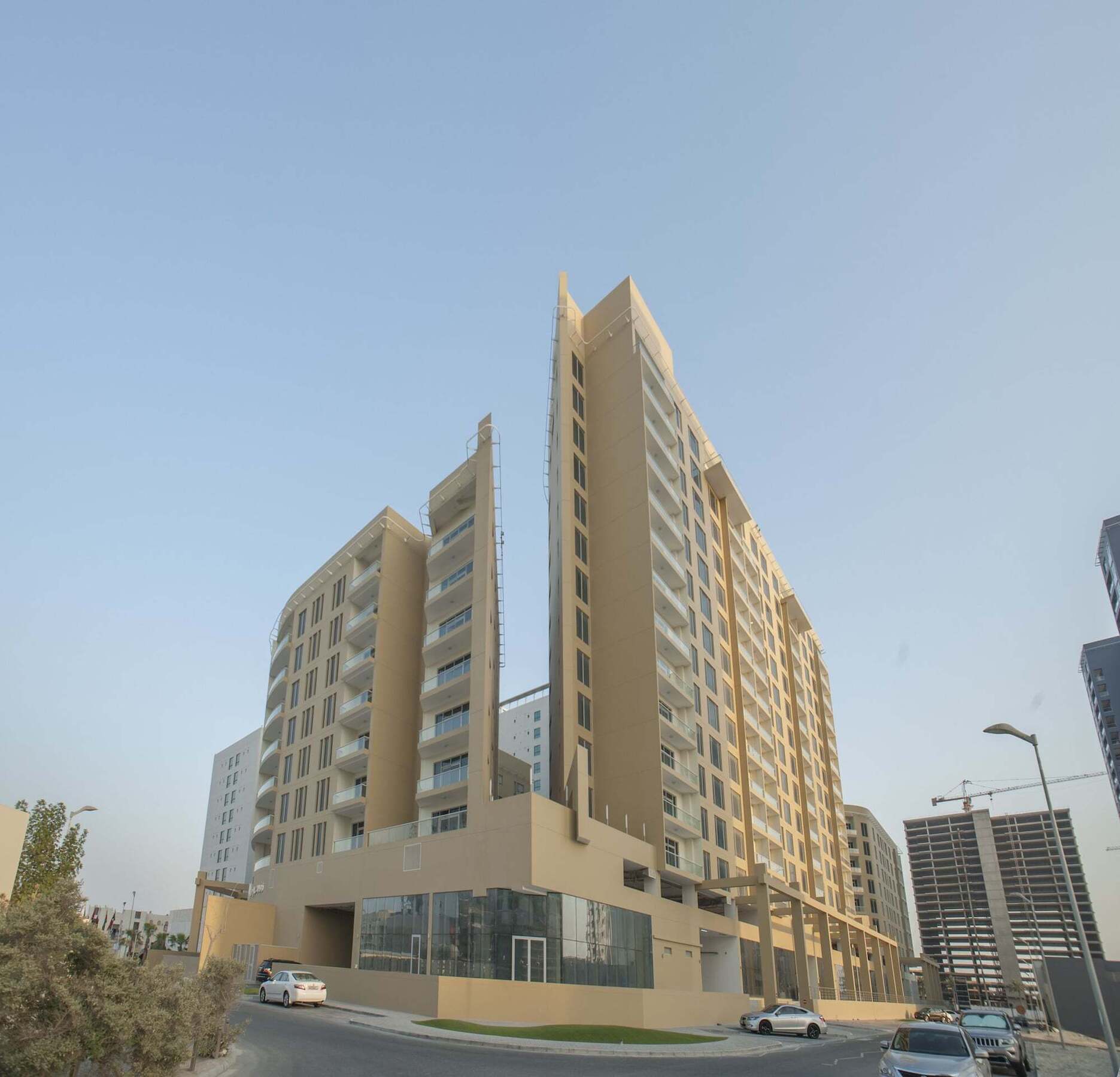 Gulf Suites Hotel Amwaj Manama Exteriör bild